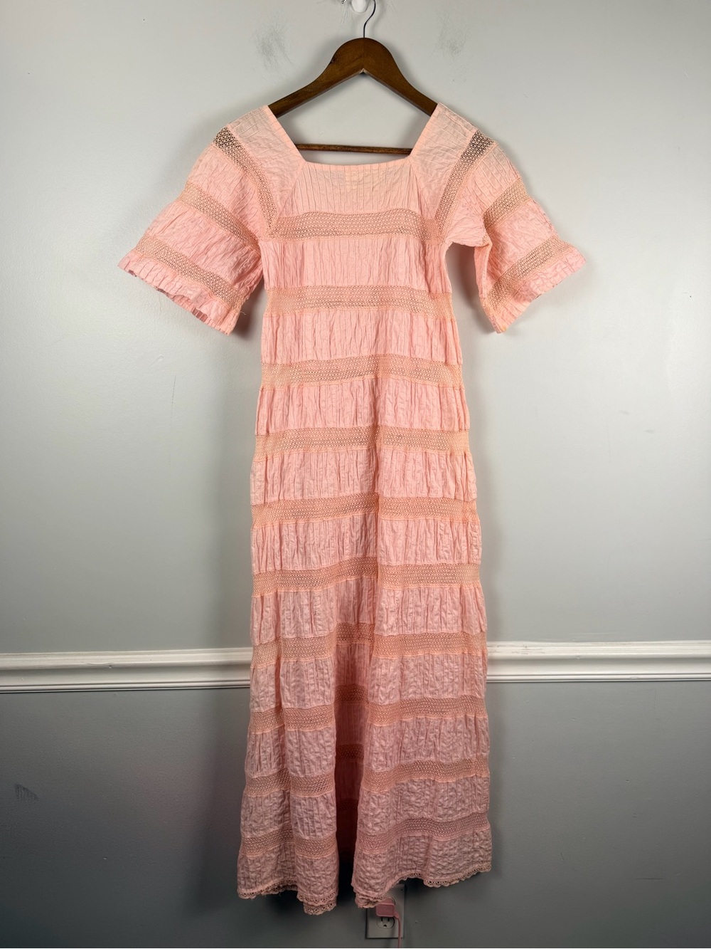 Tachi Castillo 1970s Vintage pink Crochet Cotton Mexican Empire Midi Dress - Picture 5 of 5